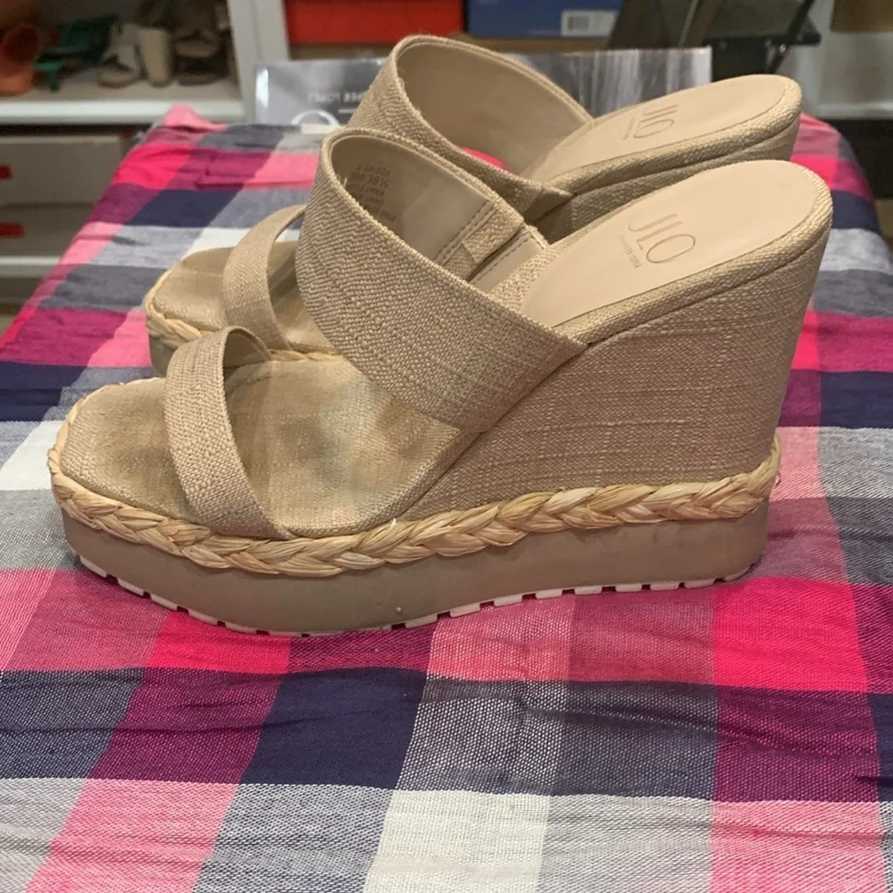 JLo wedges